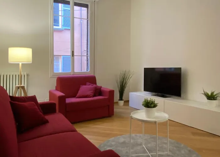 Porta Nova, By Short Holidays