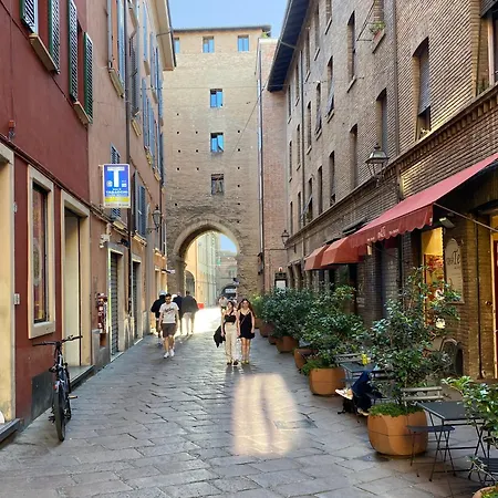 Porta Nova, By Short Holidays * Bologne